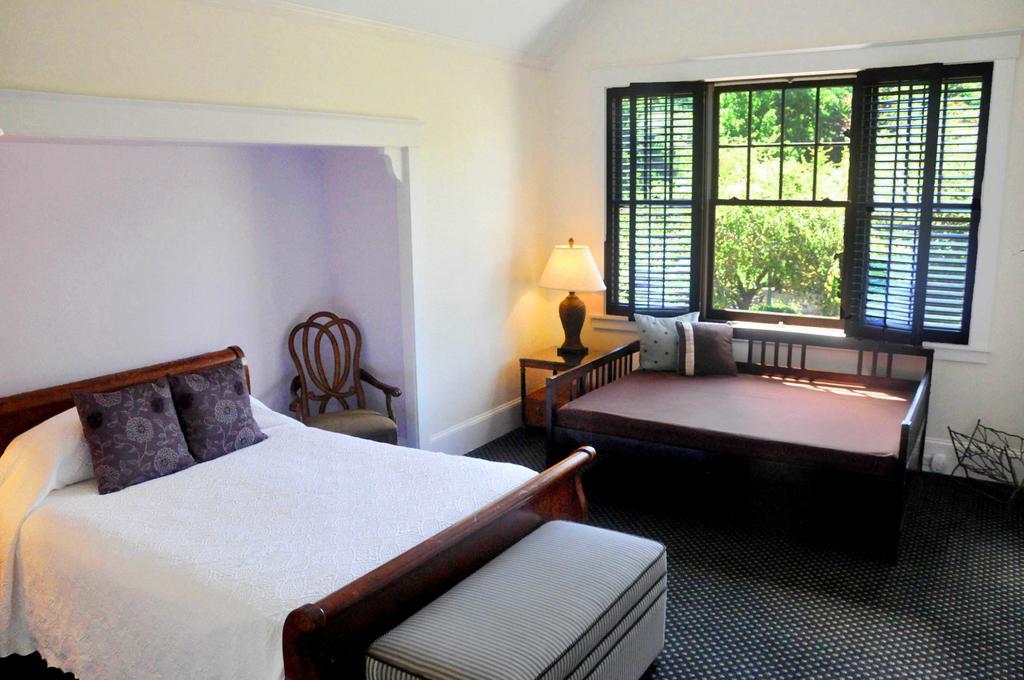 Om Sanctuary Holistic Retreat Hotel Asheville Exterior photo