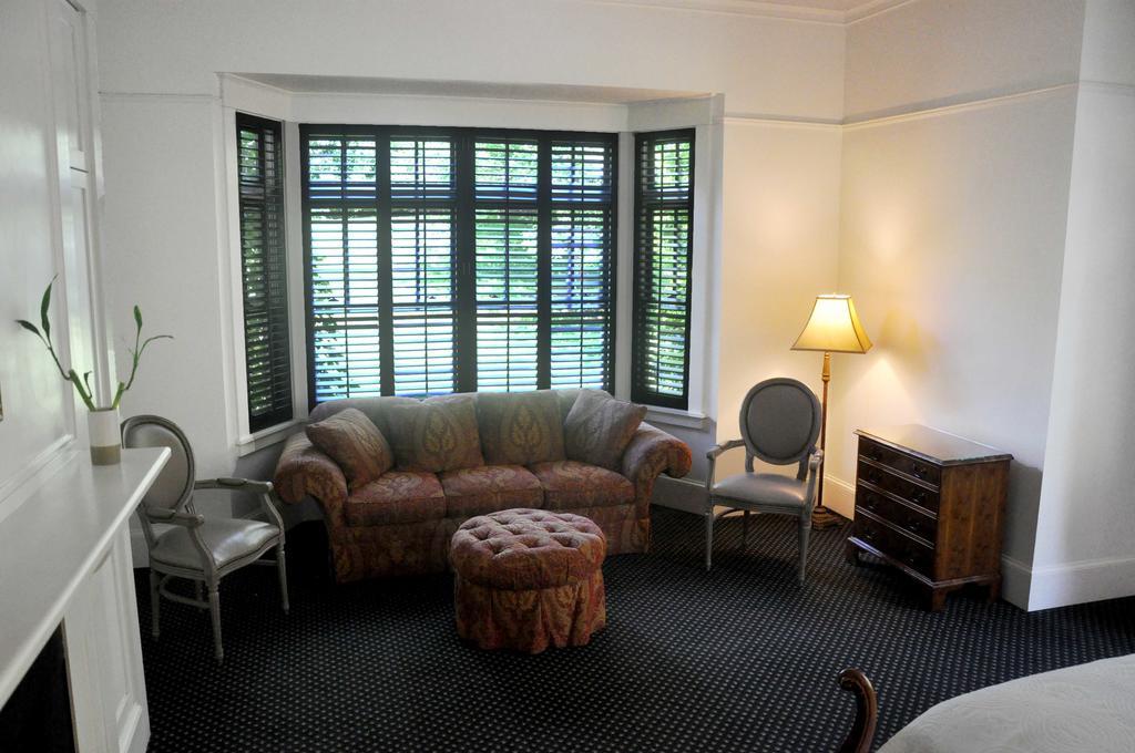 Om Sanctuary Holistic Retreat Hotel Asheville Exterior photo